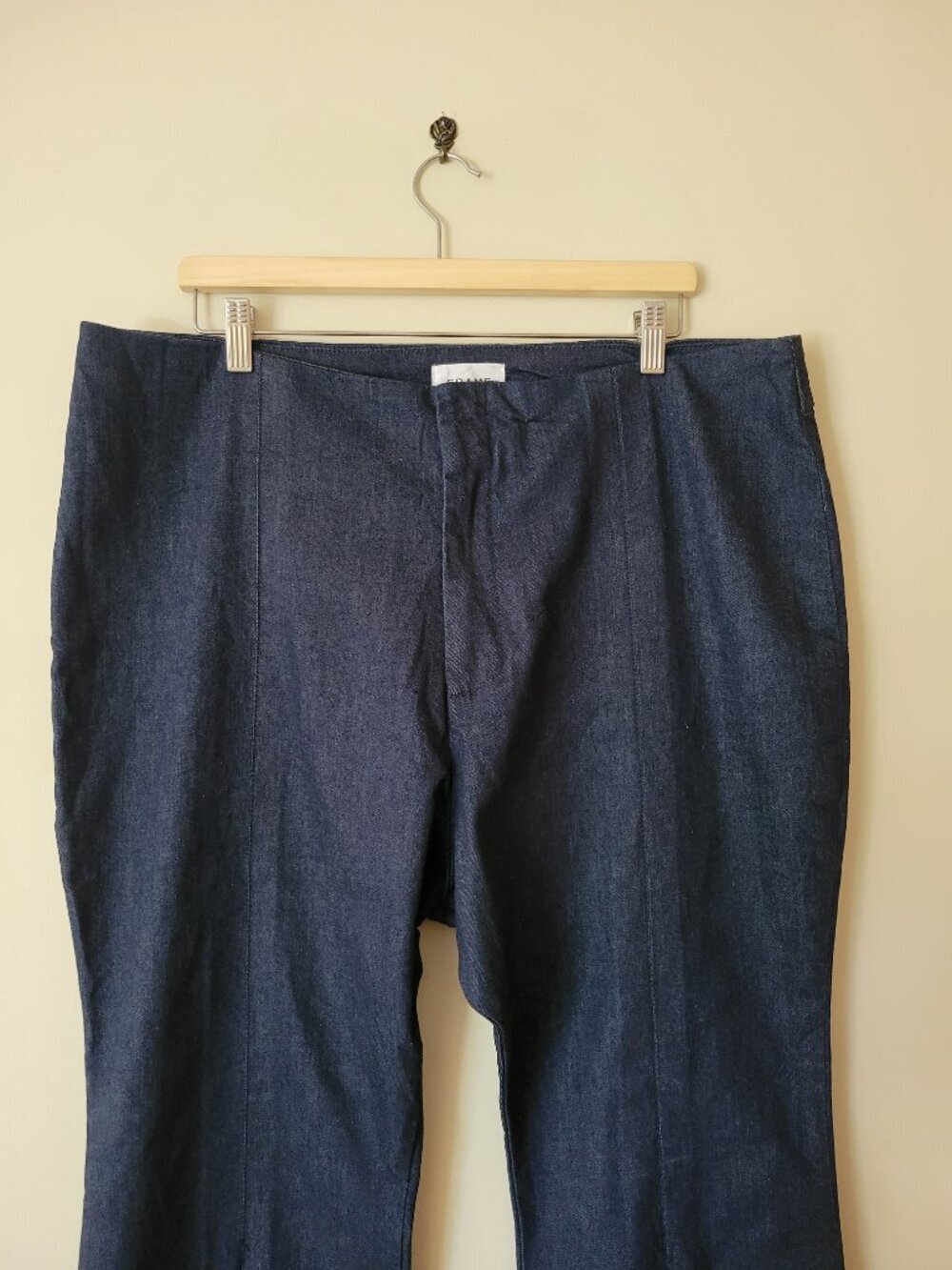 NWT FRAME Le Pixie Pleated High-rise Flared Trouser Jeans Denim Pants Size 34 - Picture 4 of 9